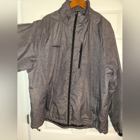 FreeTech Jacket - Picture 5 of 13